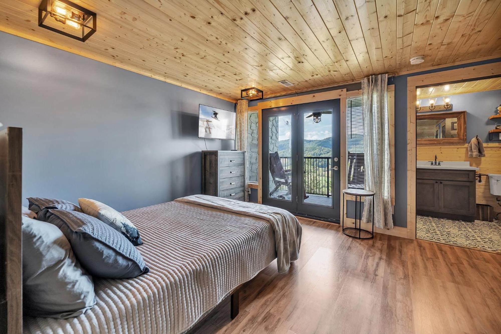 Mountain Views At Dolly'S Castle Unit 2 Apartment Sevierville Exterior photo